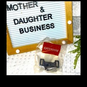 BNIP GATEHOUSE RC66225-AC HEAVY DUTY DOUBLE MAGNETIC CATCH CABINET DOOR COPPER.